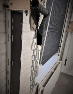 02 Thuis Trainen Fitness Meer info - 04 Bevestigen trainingsgrepen